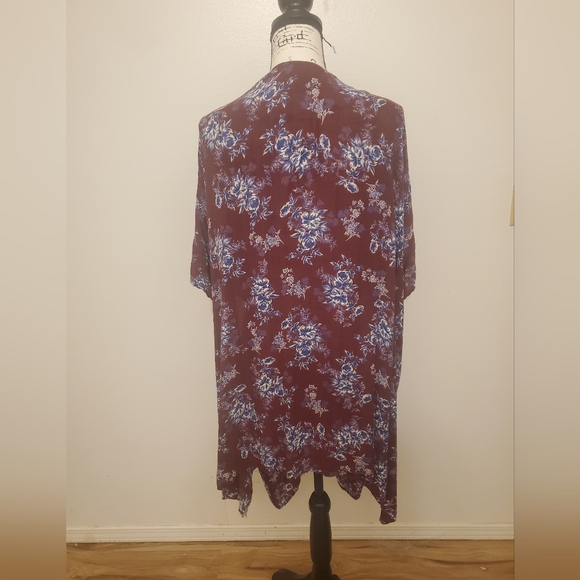 Angie | Burgundy with Blue Floral Print Bohemian Gypsy Kimono - Size: Large - Picture 4 of 9
